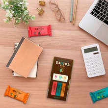 No hay mal día que un poco de chocolate no pueda arreglar, ¡y nuestras DAVIDA MINI son la solución perfecta! 😋 ¿Cuál es tu porcentaje de cacao favorito? Cuéntanos en los comentarios. 🍫👇 . . . #chocoloversdavida #MINIDELICIAS #surtido #BuenDia #chocolate #cacao